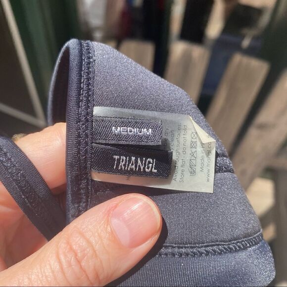 TRIANGL FARRAH - HOTEL CALIFORNIA bikini top Crochet + Neoprene Navy Blue SZ M - Picture 9 of 11